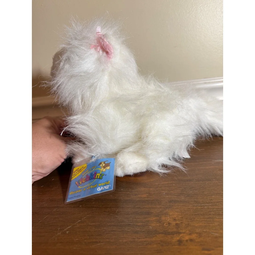 Webkinz Persian Cat Plush White Fluffy Stuffed Animal HM110 Unused Code Ganz